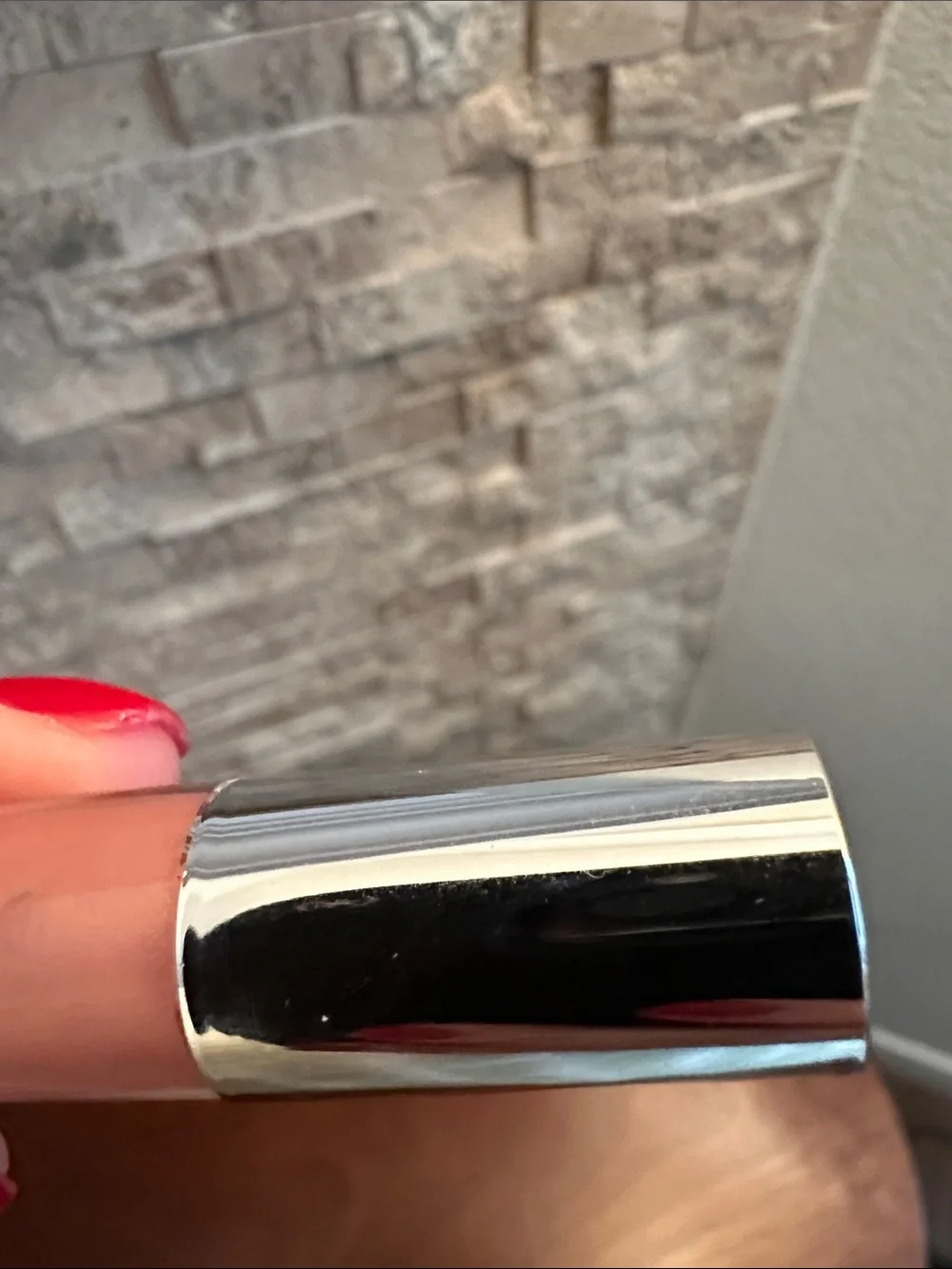 Clinique lightweight gloss